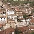 Cidade fantasma da Turquia: Tuzkoy contra o cancer. Para quem acha que “cidade fantasma” só tem em filme de faroeste pode “tirar o cavalinho da chuva” (expressão muito...
