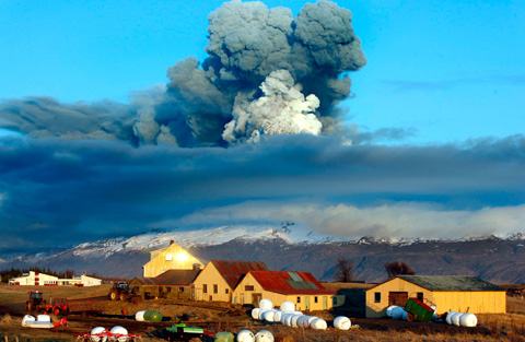 A incrível erupção do vulcão Eyjafjallajökull