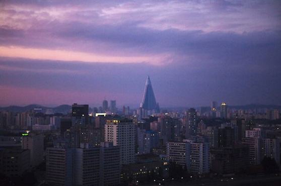 Ryugyong o Hotel fantasma da Coreia foi a maior ruína do mundo