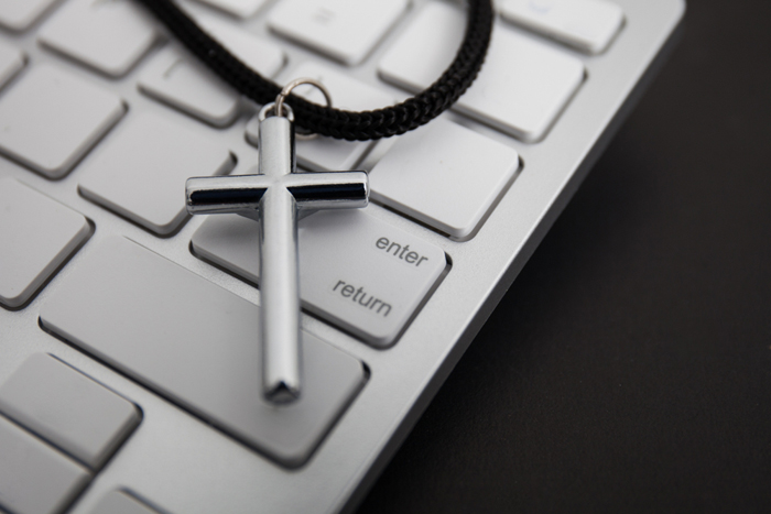 Cibercultura e religião: como a tecnologia está trabalhando em conjunto com a fé?